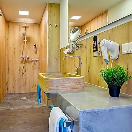 Hostel Luxus Rabe